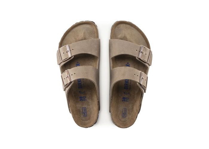 Birkenstock 7371 Slides & slippers Brown